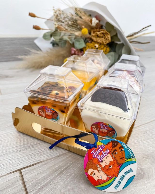 Javi's Bakes - Social media